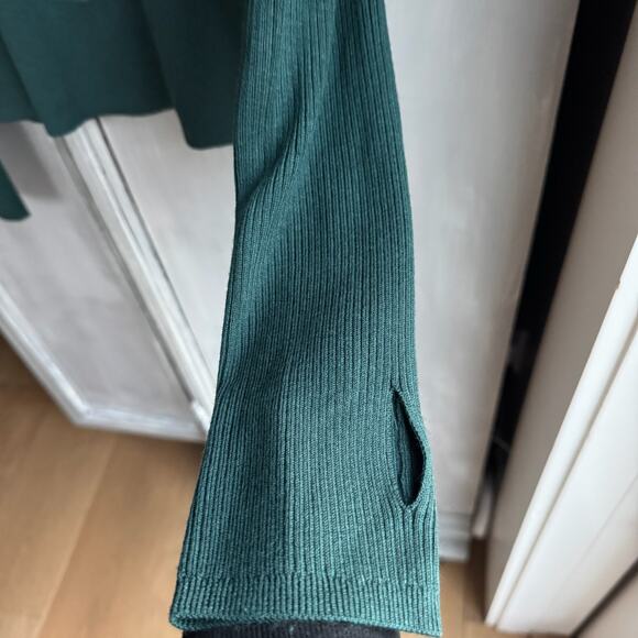 Alo Yoga Salana Sweater Sz M Deep-V Clasp Front Cardigan Dark Green Long Sleeve - Picture 7 of 15